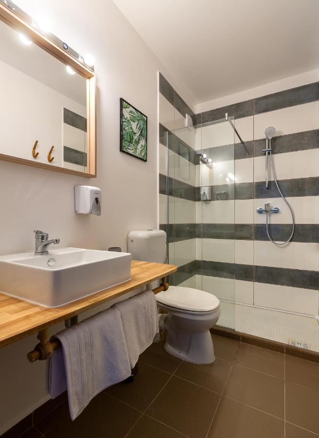 Lagom Hotel ブカレスト エクステリア 写真