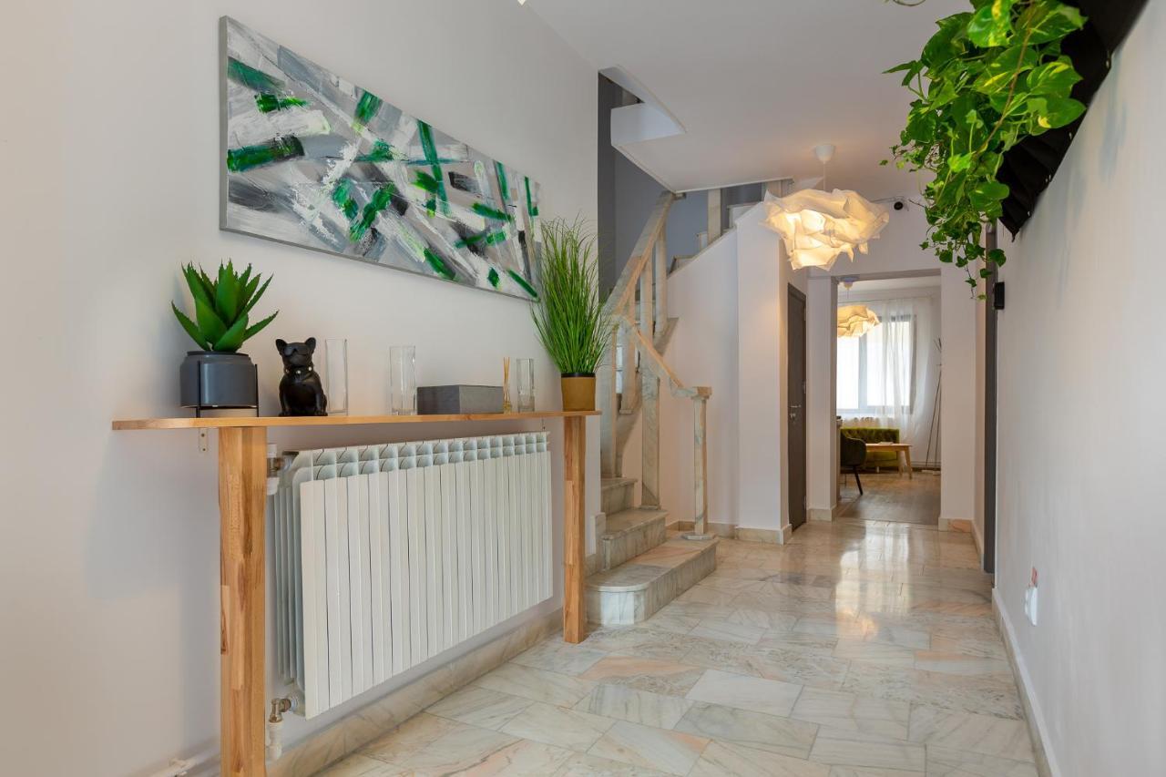 Lagom Hotel ブカレスト エクステリア 写真