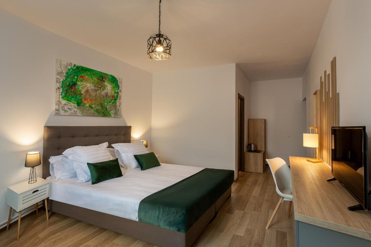 Lagom Hotel ブカレスト エクステリア 写真