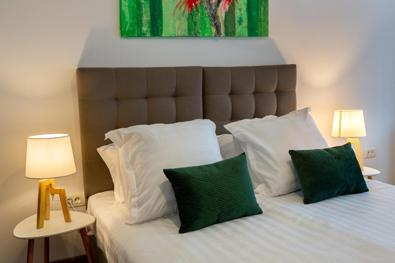 Lagom Hotel ブカレスト エクステリア 写真