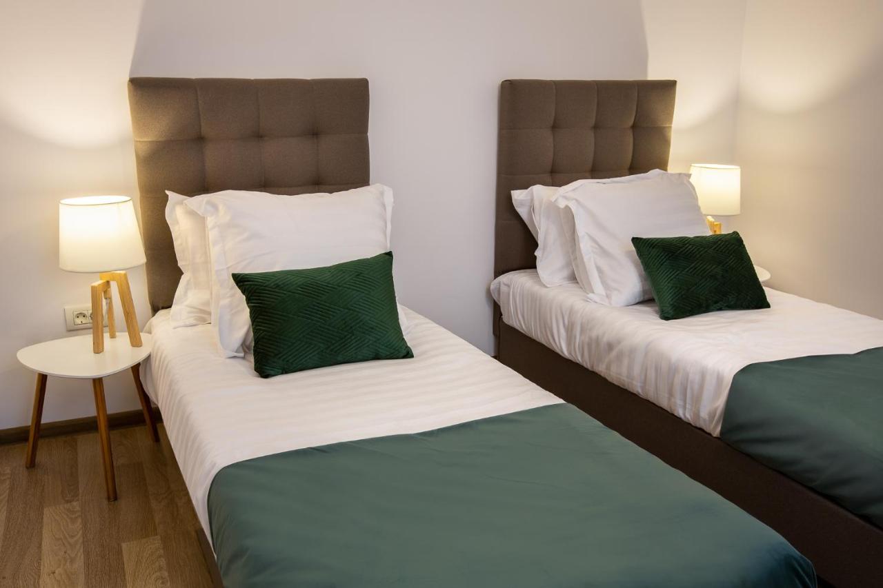 Lagom Hotel ブカレスト エクステリア 写真